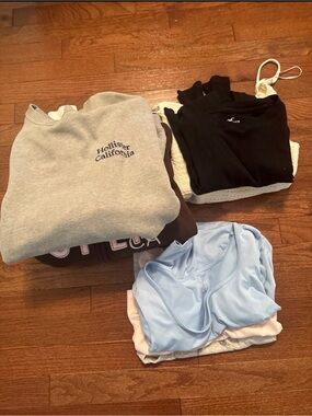 Hollister Bundle